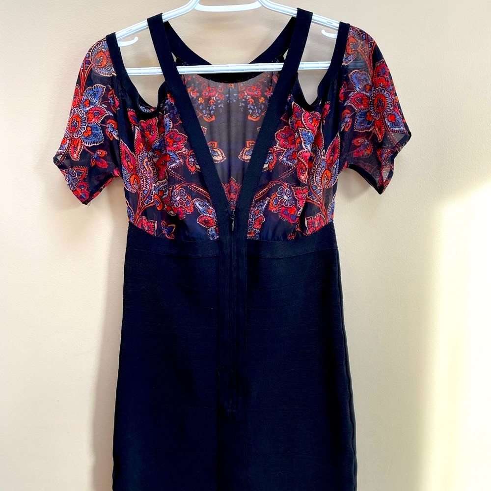 Bebe floral bodycon/bandage dress large - Picture 4 of 6